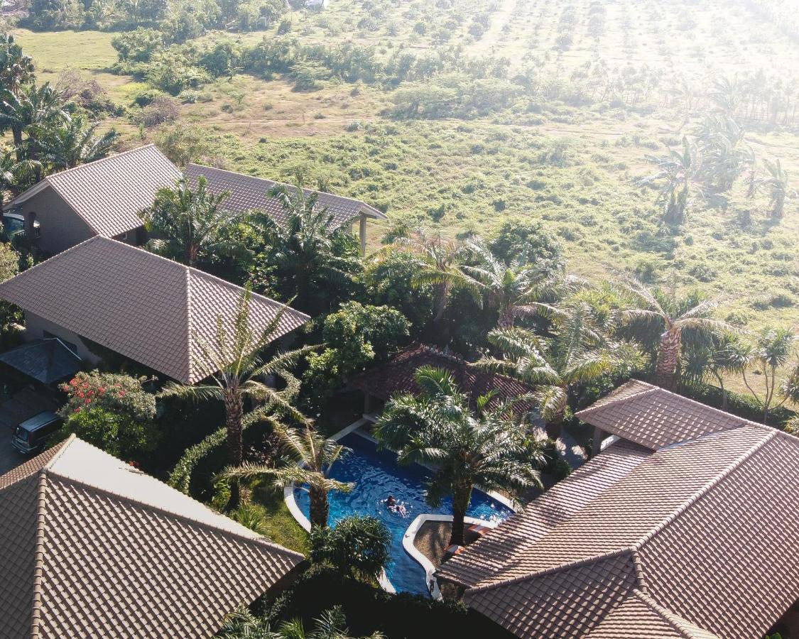 Coconut Lodge Resort Jepara Exteriér fotografie